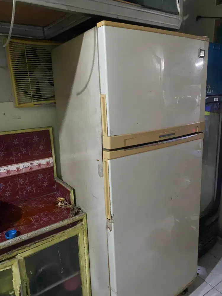 Kulkas super jumbo 2 pintu