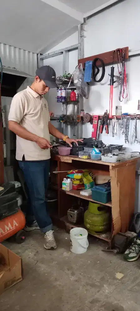 Frelance service pendingin.