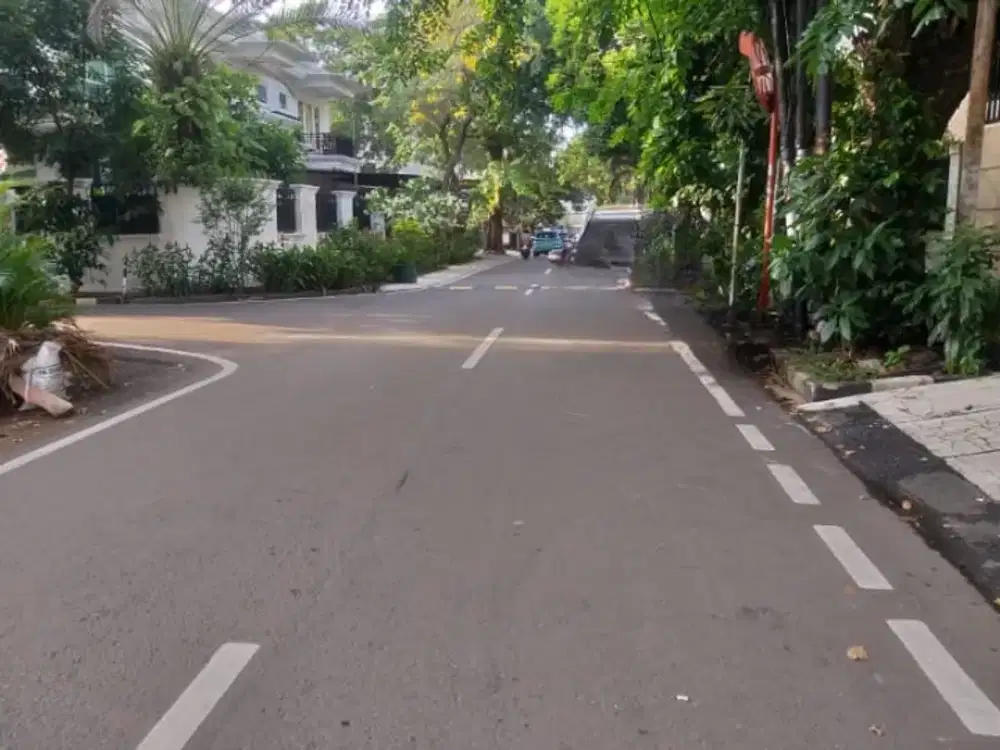 Rumah Siap Huni 2 Lantai  Di Cempaka Putih Tengah Jakarta Pusat