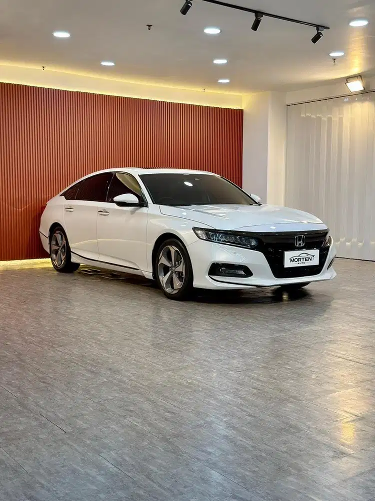 [LOW! KM 16rb] Honda Accord 1.5 Turbo Sensing, putih, GRADE A