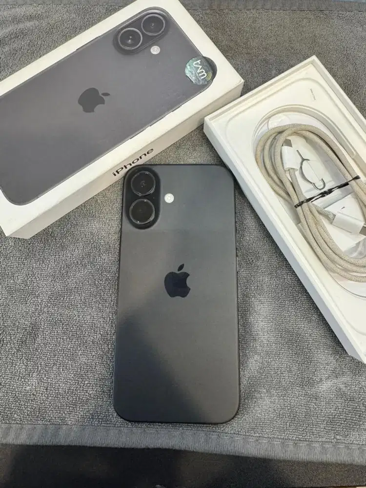 iPhone 16 128GB Black Garansi iBox 22/06/26 BH 100%