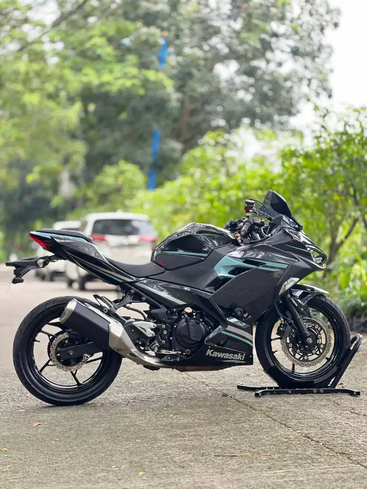 KM 10K AJA! KAWASAKI NEW NINJA 250 FI ABS MDP HITAM 2020 TAX ON SUPERB