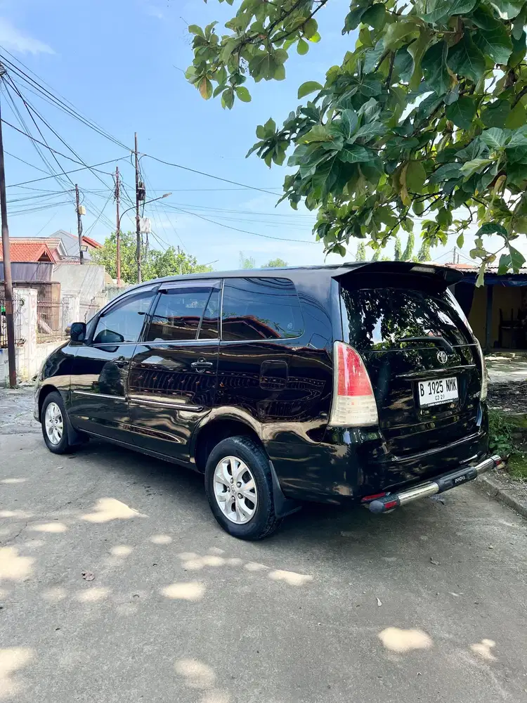Toyota Kijang Innova 2009 Bensin