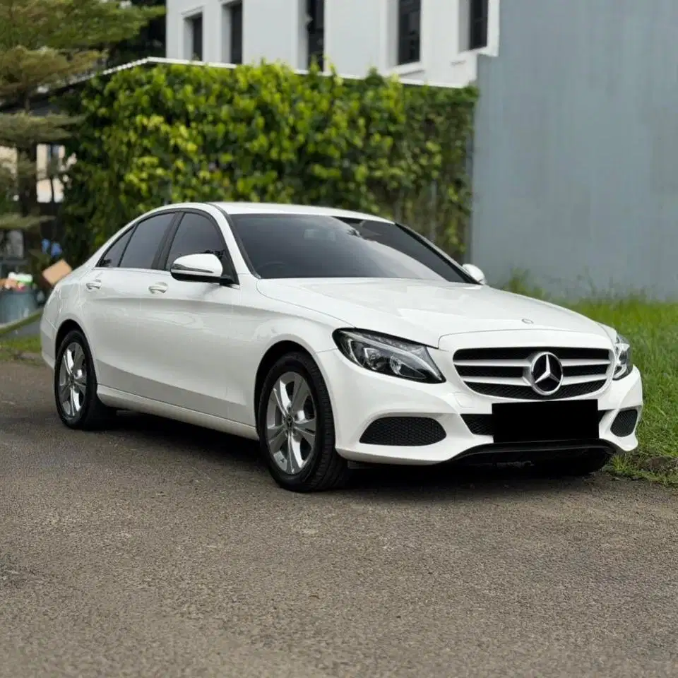 (CASH) Mercedes Benz C200 W205 2017