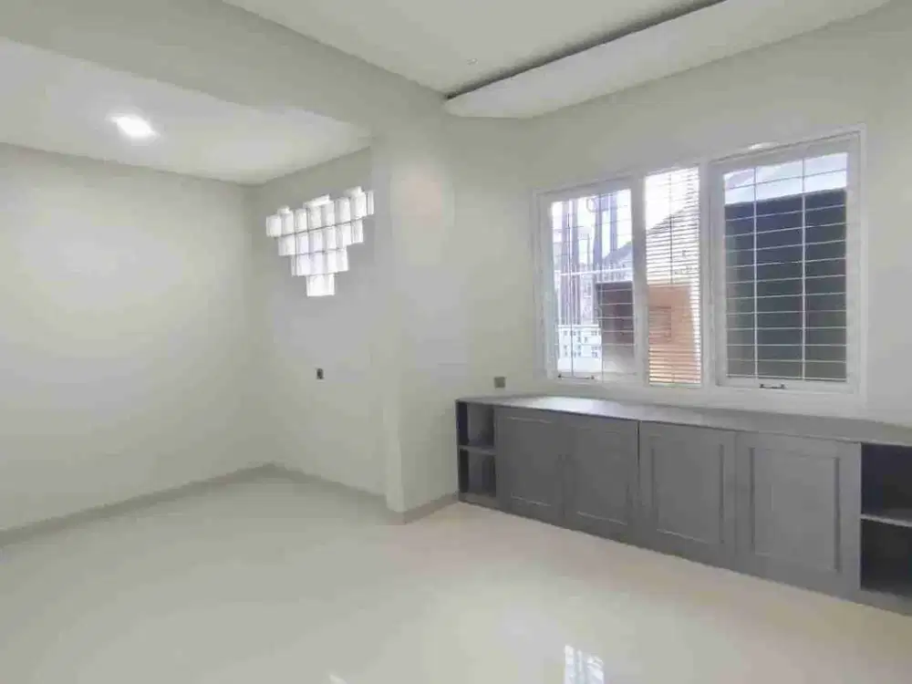 jual rumah siap huni Taman Holis Indah I bandung