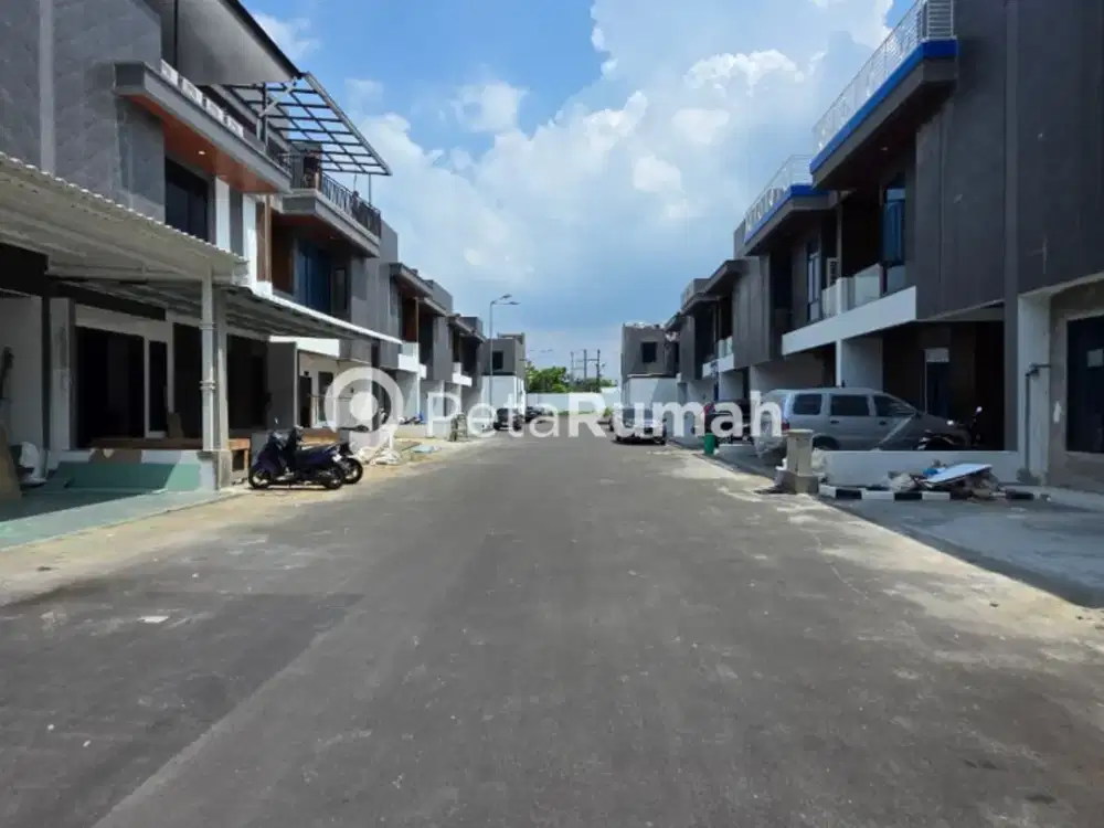 DIJUAL RUMAH SIAP HUNI JALAN PENDIDIKAN KOMPLEK CEMARA PARK PALACE - DAERAH CEMARA (hendy)
