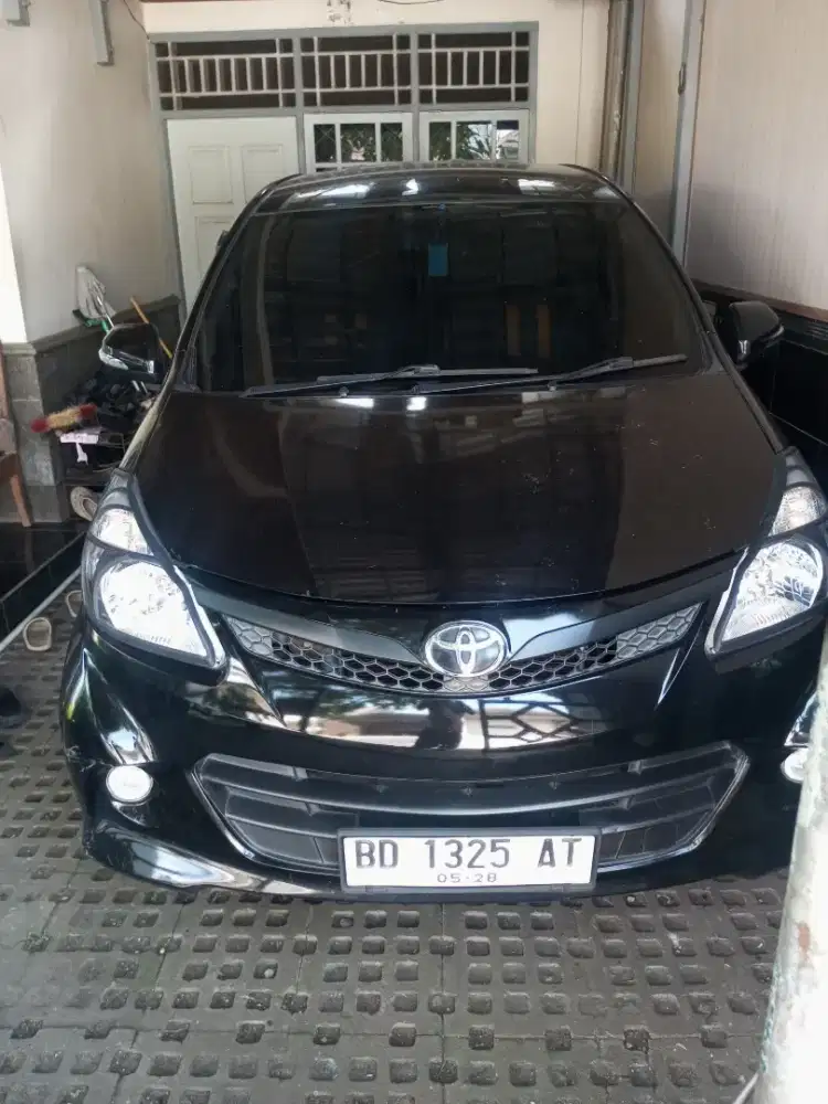 jual mobil Avanza New Veloz tahun 2013