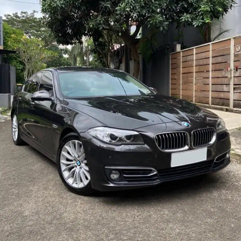 (CASH) BMW F10 528i LCI Facelift 2014