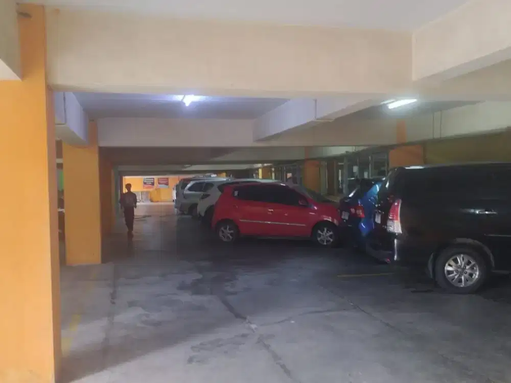 Gedung strategis siap pakai di Arteri Kelapa Gading - Jakarta Utara