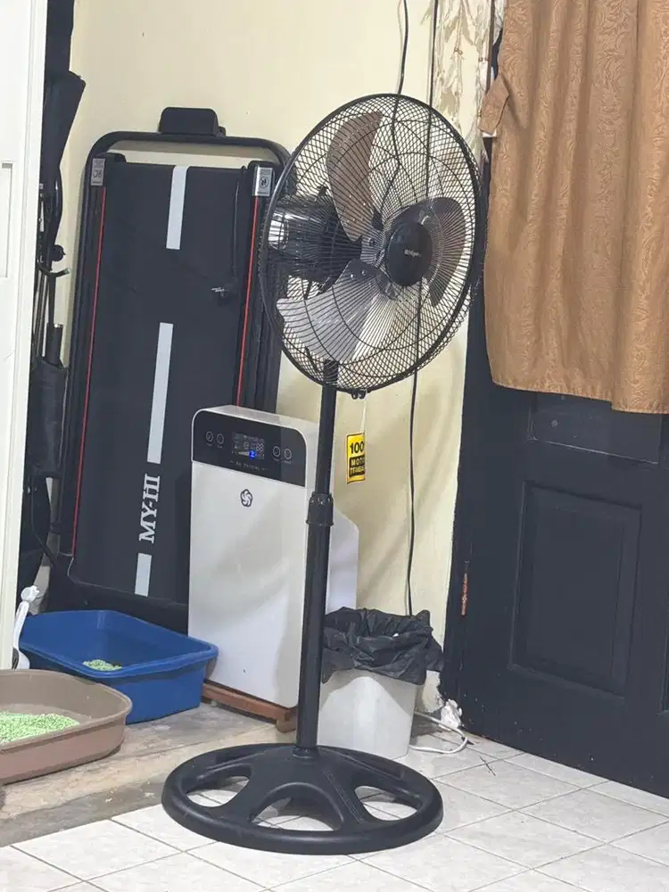 Kipas angin baru pake semingguan masih full dus dan garansi