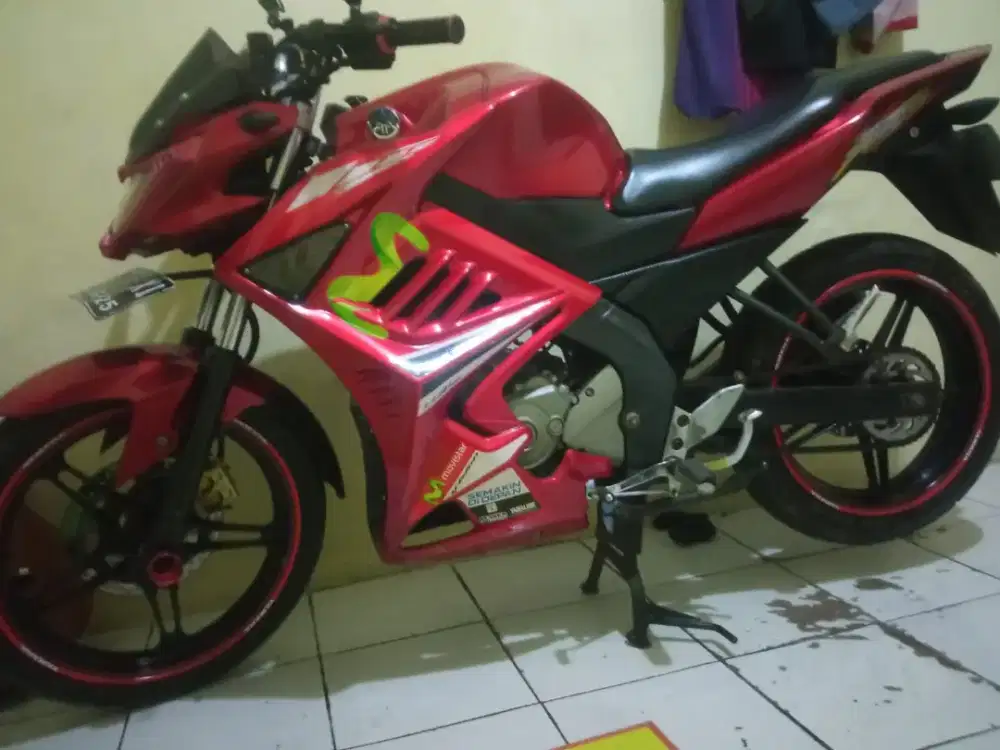 Motor terawat mulus vixion 2016