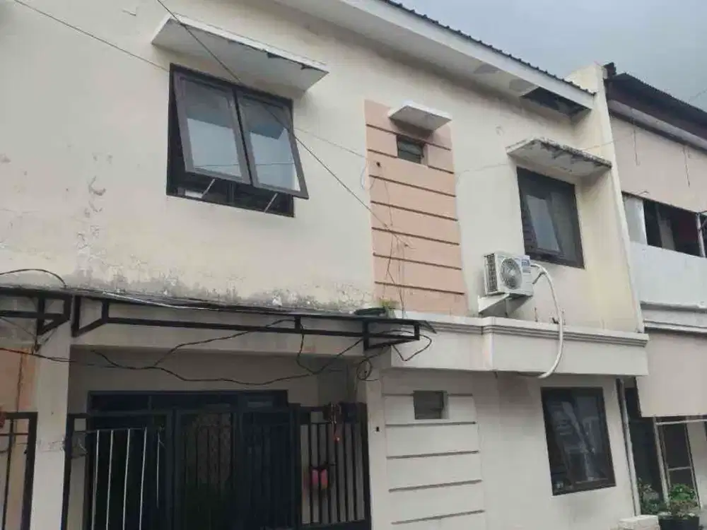 Dijual rumah 2 lantai lebak permai dekat kenjeran