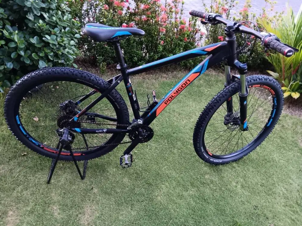 Sepeda Polygon Xtrada 5.0 27,5