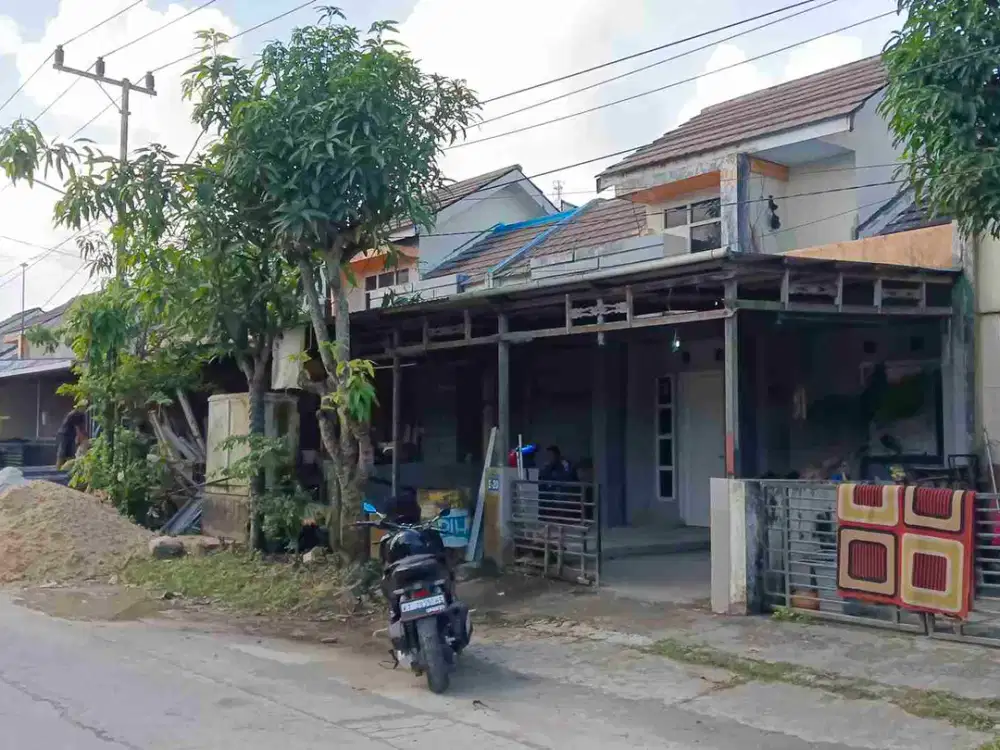 Bismillah dijual Rumah di Perumahan Graha Mulawarman, pinggir jalan Utama Perumahan cocok untuk Usaha