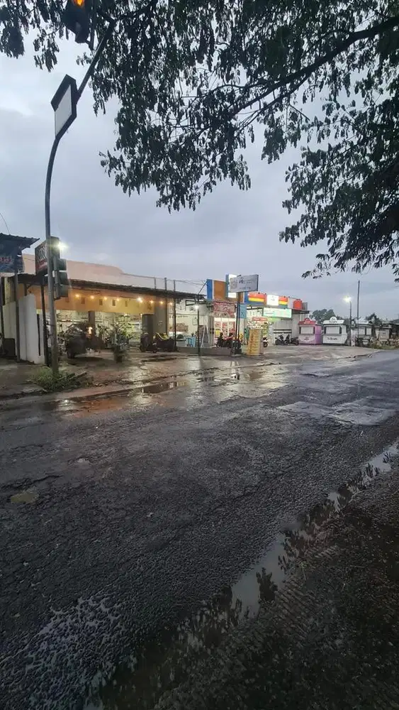 Jual Ruko/Tempat Usaha Pinggir Jalan Raya Ramai