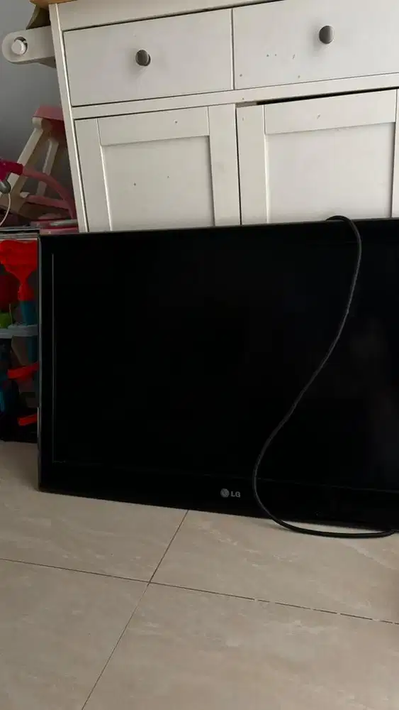 jual tv LG 32inch nyala normal 2011
