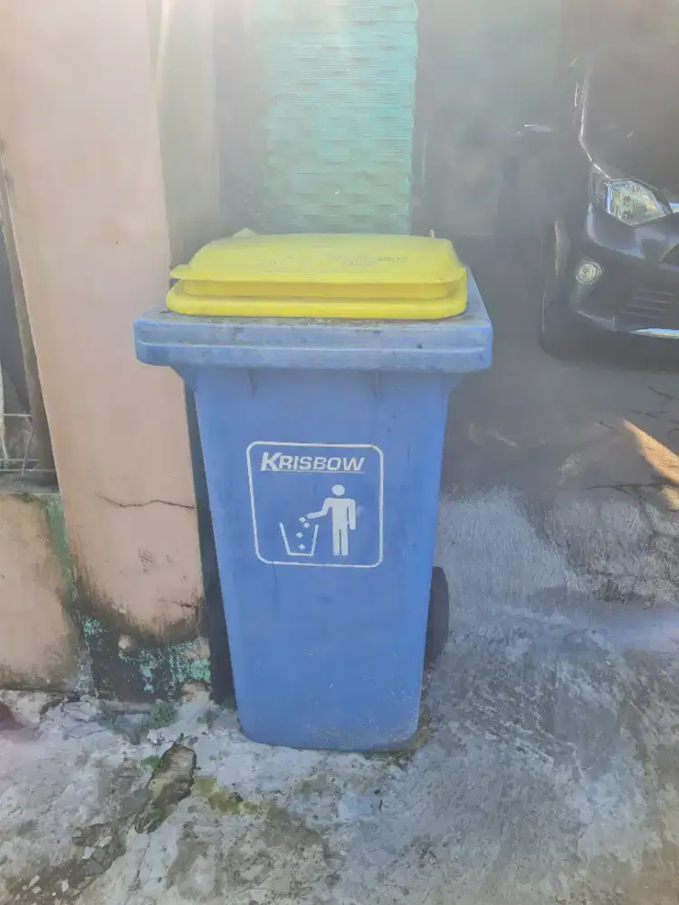 Dijual Tempat Sampah Krisbow Second