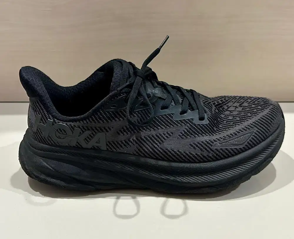 Hoka Clifton 9 black - 100% ORI