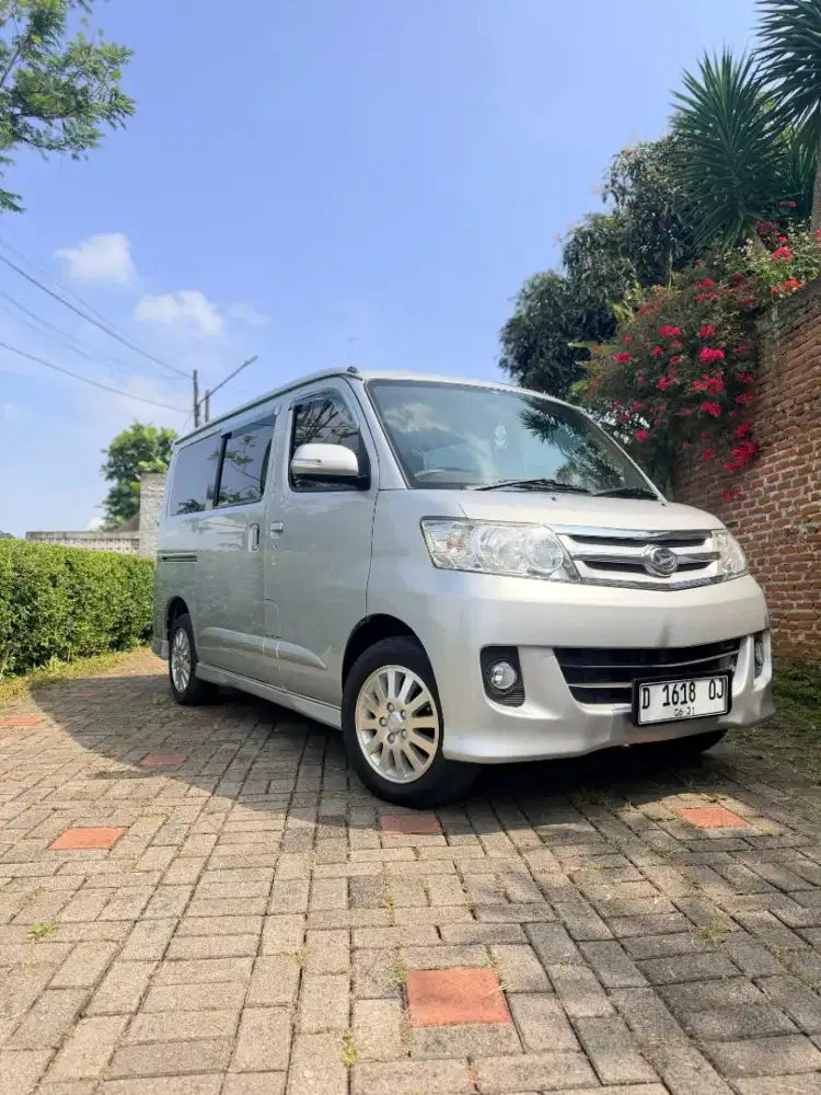 DAIHATSU LUXIO X MT 2011 (KM LOW)
