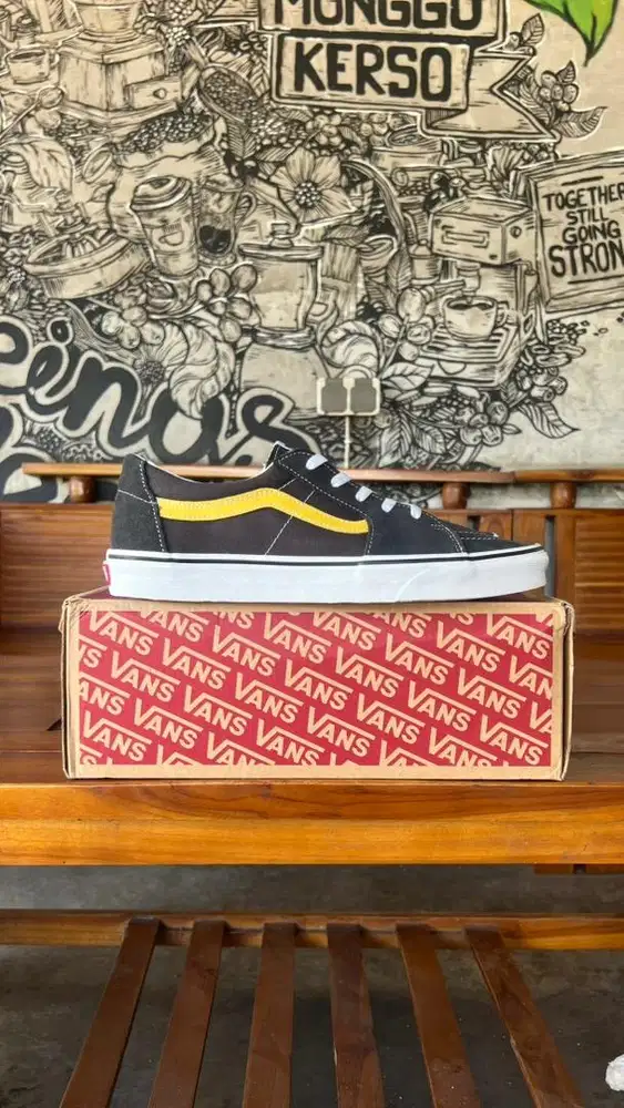 Vans Sk8-Low Utility Pop Raven Freesia