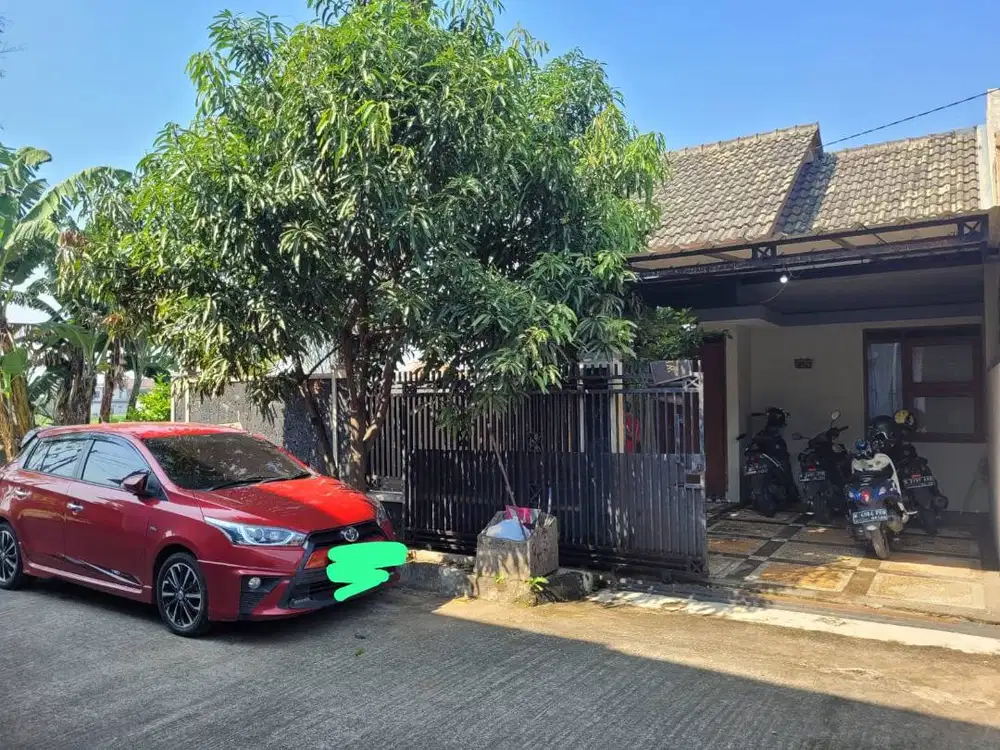 Jual Rumah Nyaman, Strategis, Terawat Baik - Siap Huni