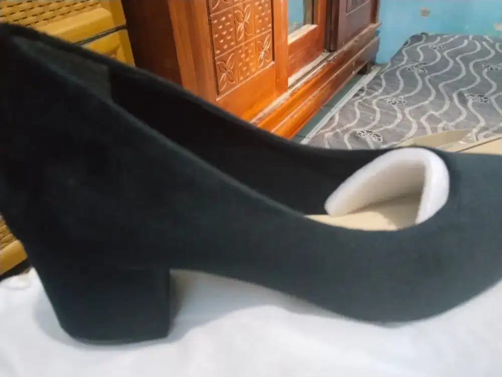 Sepatu kerja warna hitam