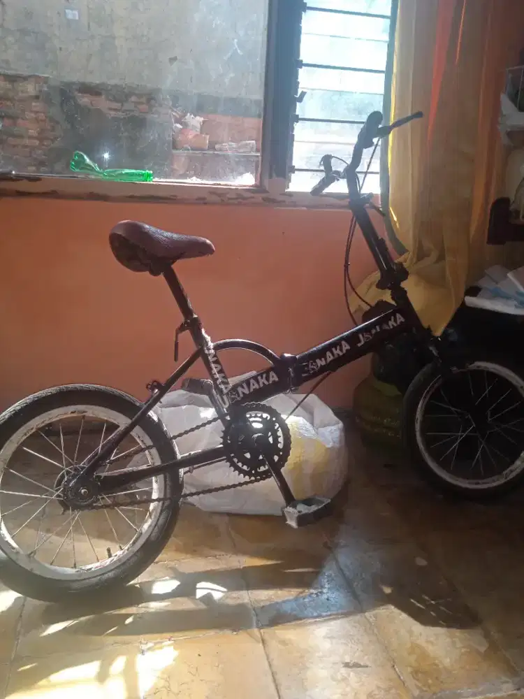 BMX hitam layak pakai