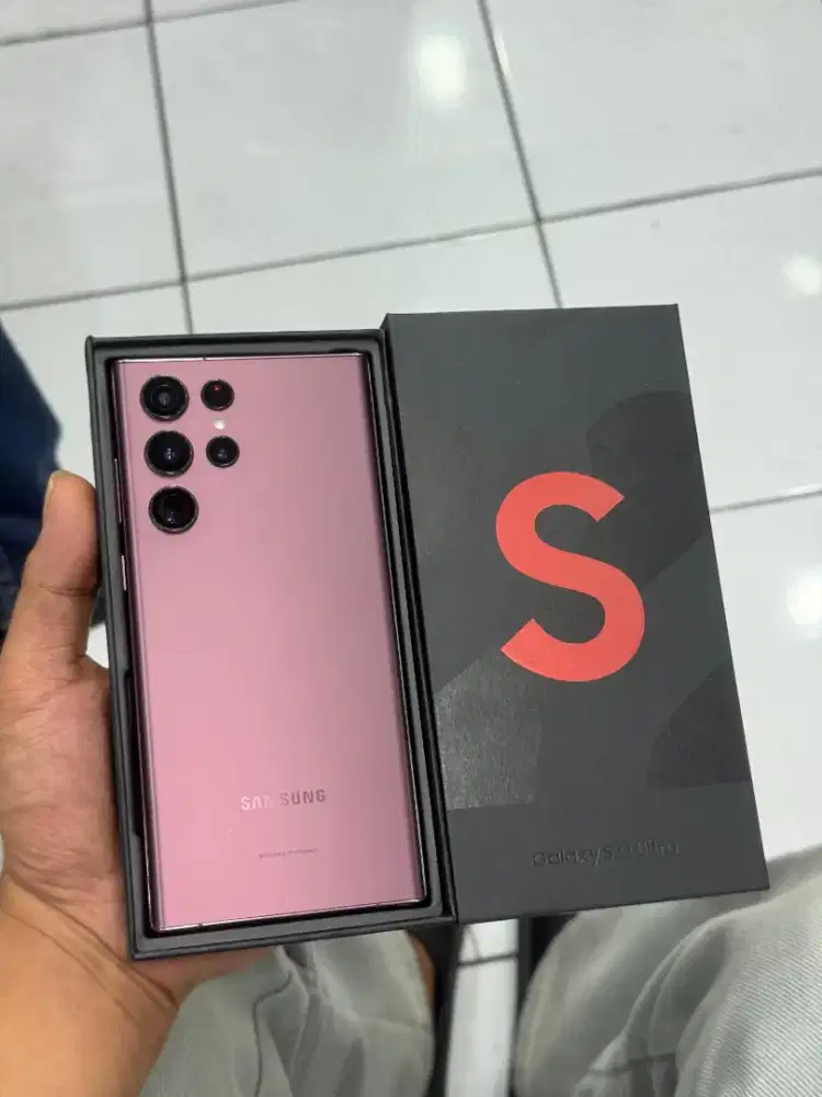 Samsung s22 ultra 12/256 sein