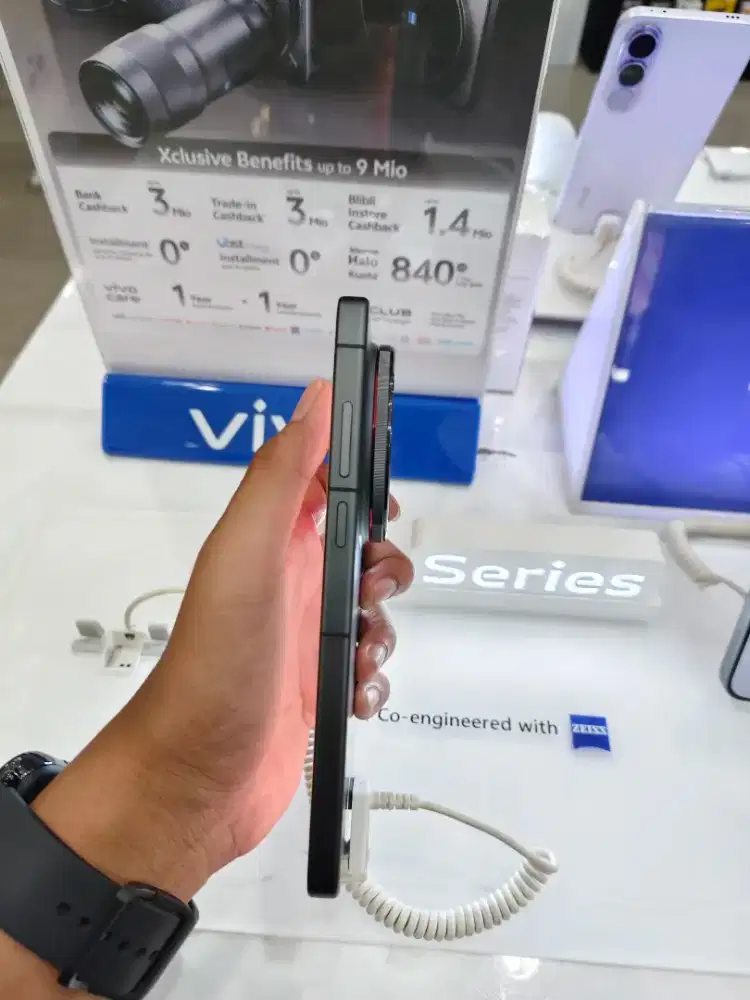 Open Pre Order X300 Ultra