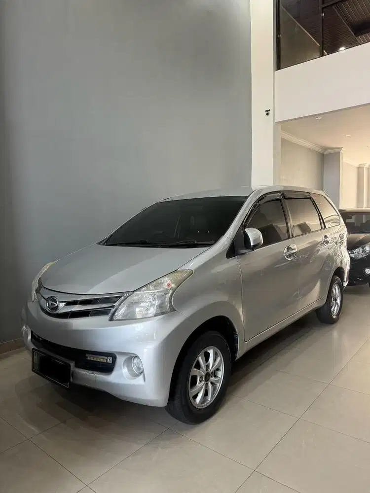 Daihatsu Xenia R manual 2012 Avanza