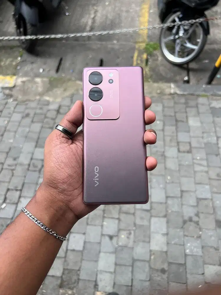 Vivo V29 5G ram 8/256