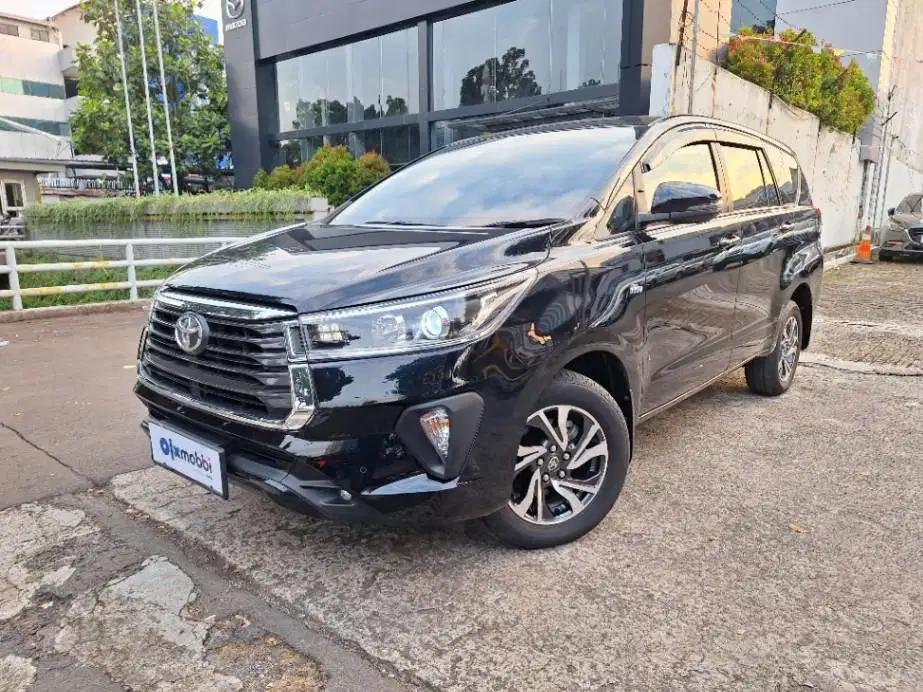 DP MURAH - Toyota Kijang Innova 2.0 V Bensin-AT 2022 Hitam