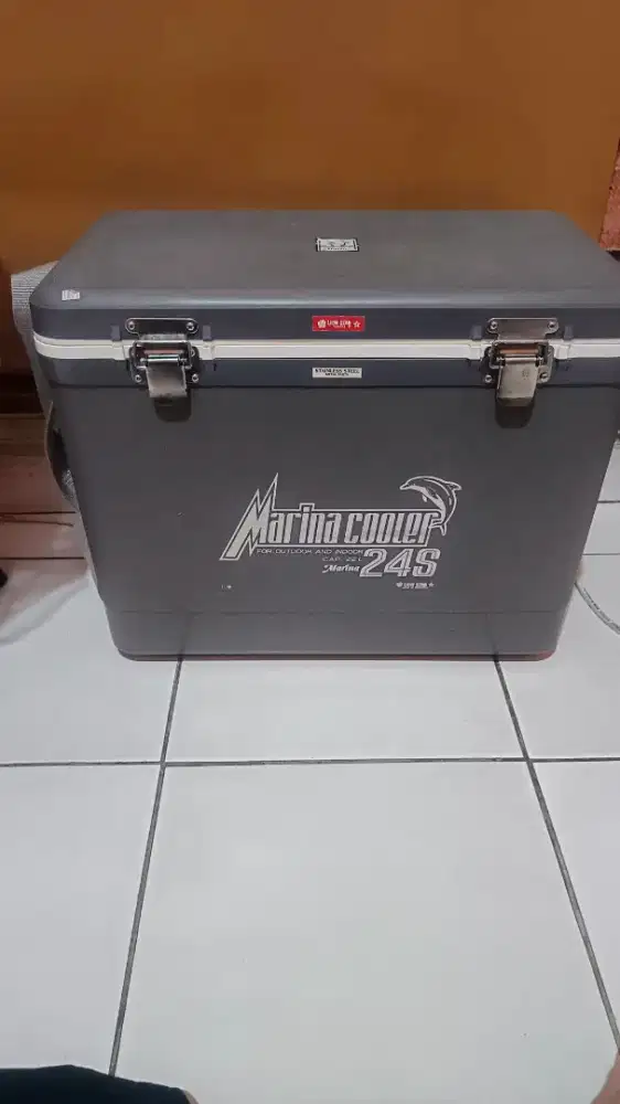 Cooler Box 24s Marina