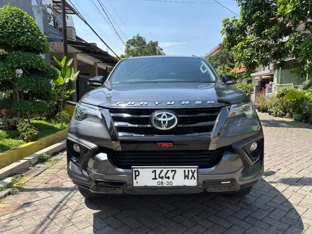 TOYOTA FORTUNER VRZ 2.4 TRD 2020