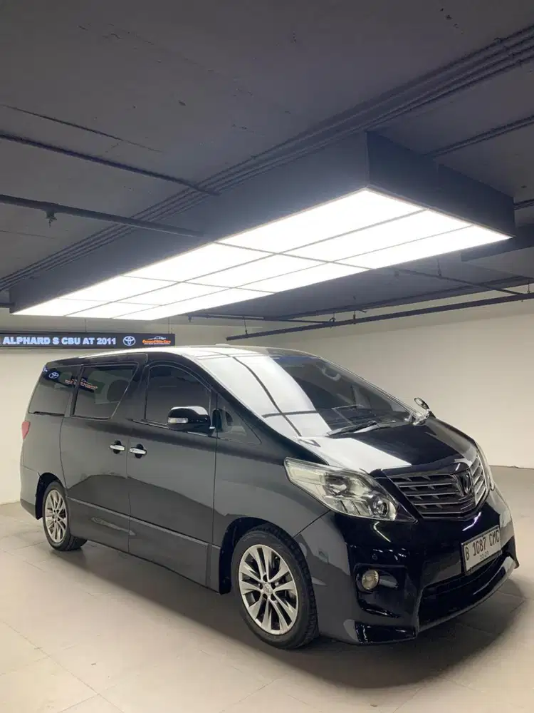 Toyota Alphard 2011 Matic S cbu 2.4cc Segerr!