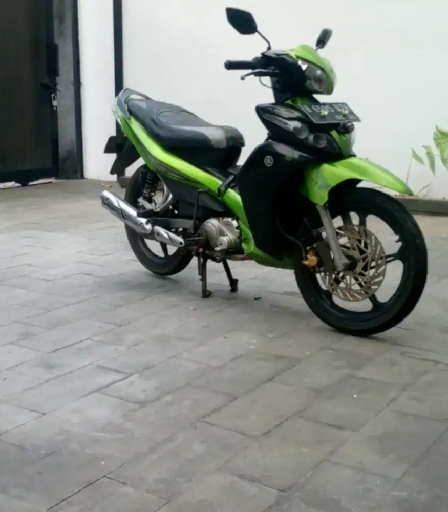 Yamaha Jupiter z robot 2012