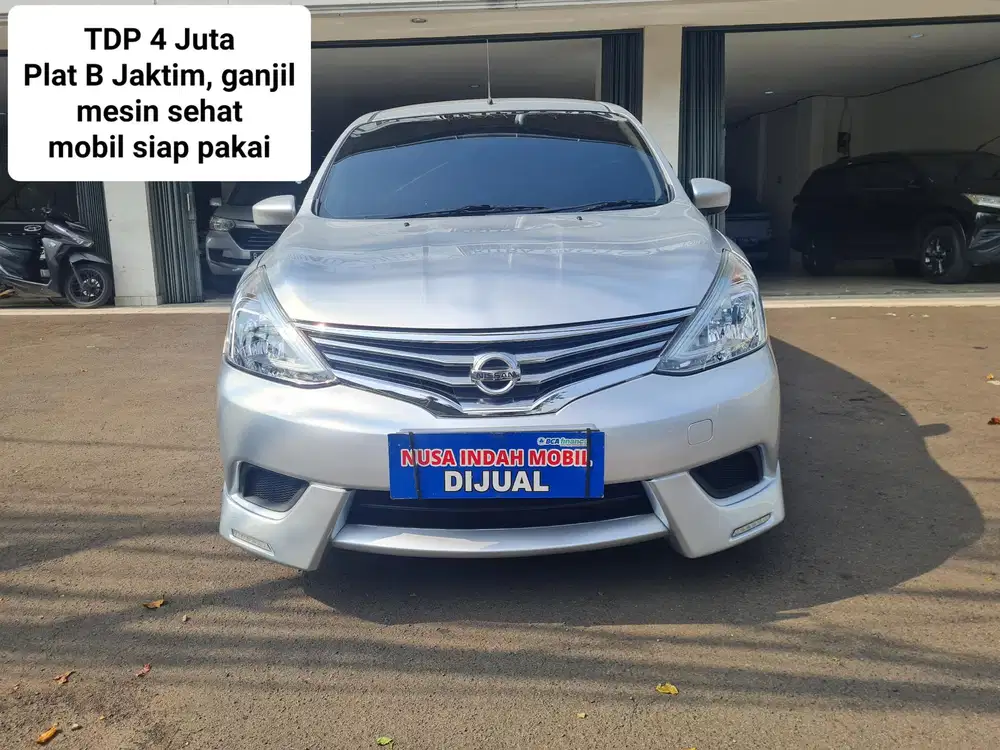 DP 4 JUTA Nissan Grand Livina SV MANUAL 2018