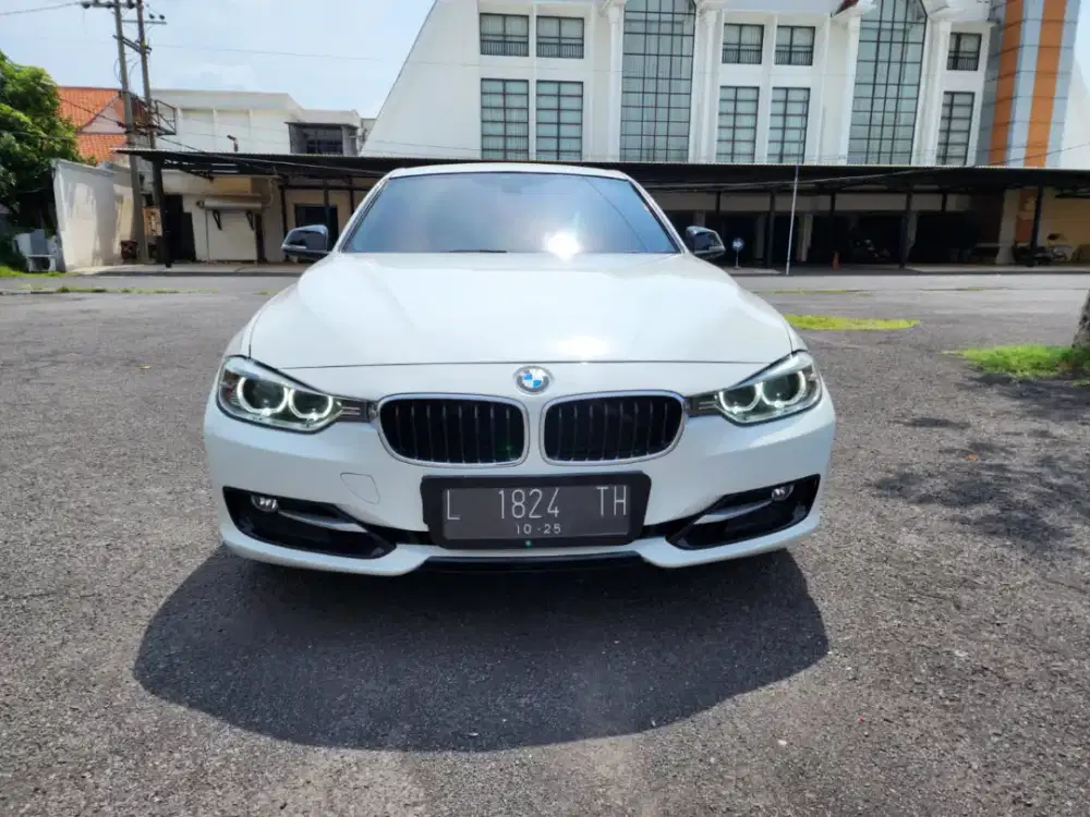 BMW 320i TH 2013  Odo 50 RB