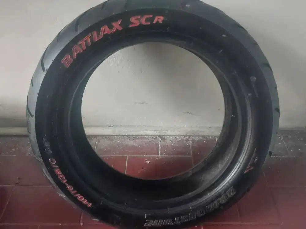 Ban Motor N-Max Depan dan Belakang