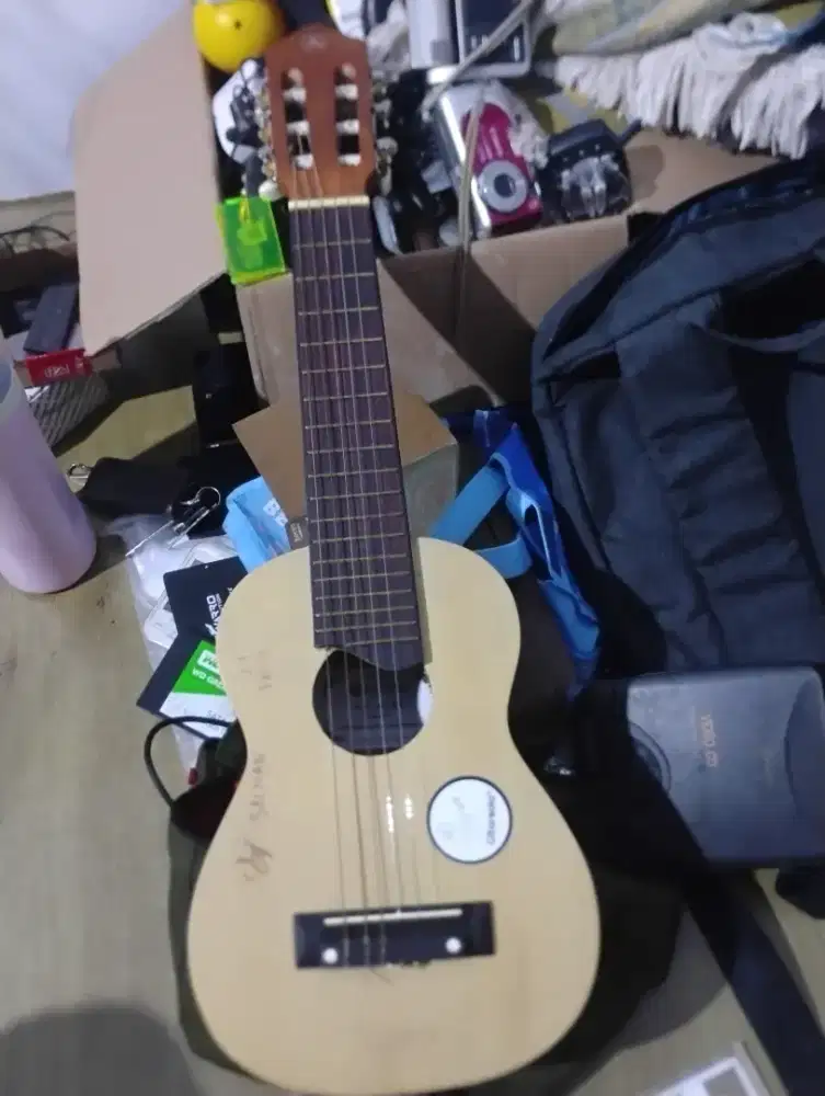 Gitar 3/4 + sarung + senar 1 set nylon