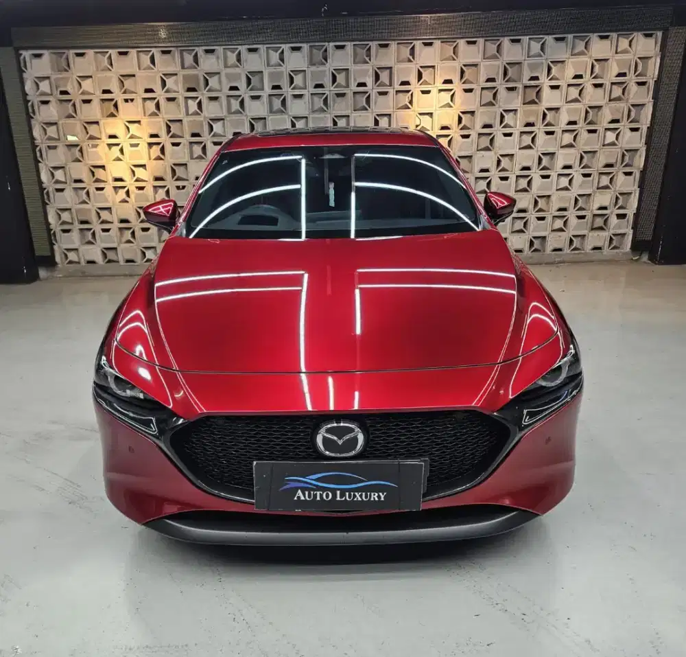 [KM 5000] MAZDA 3 Hatchback 2.0 AT Skyactiv 2023