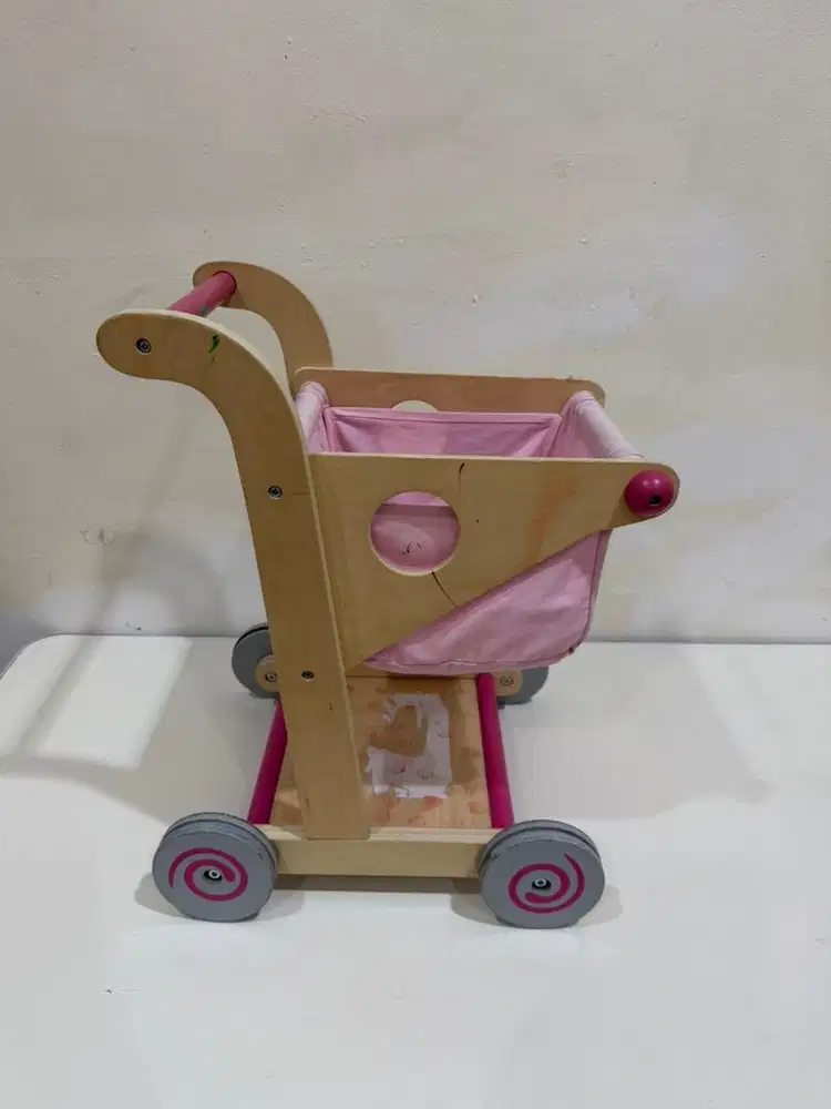 Preloved Mainan Keranjang Stroller Kayu Toys
