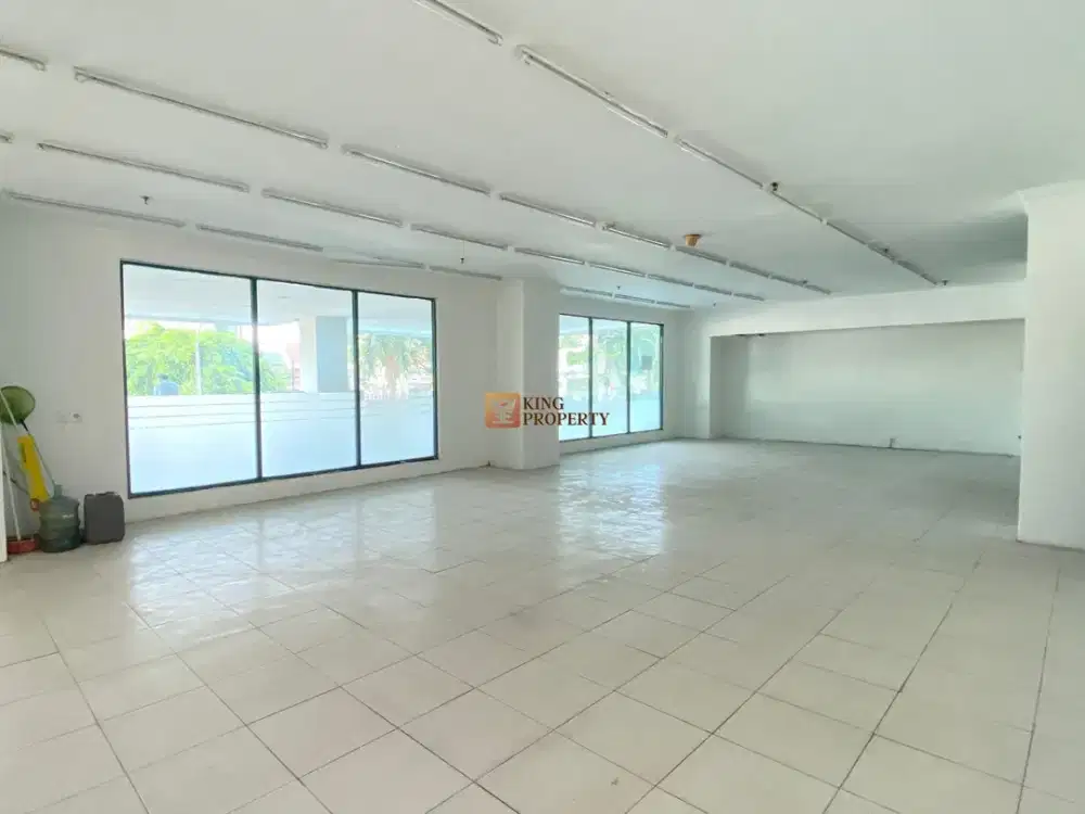Cari Tempat Usaha? Kios Potensial Siap Pakai di Apartemen Riverside Pluit, Muara Karang Strategis