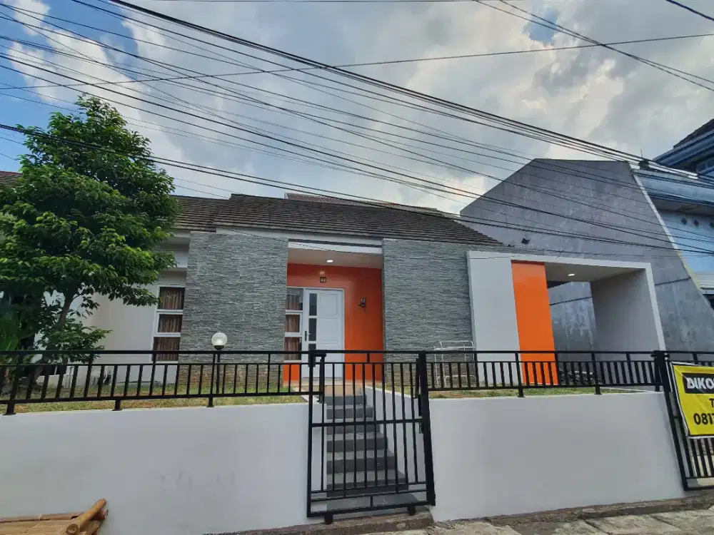 Rumah Karangrejo Selatan, dekat Unika