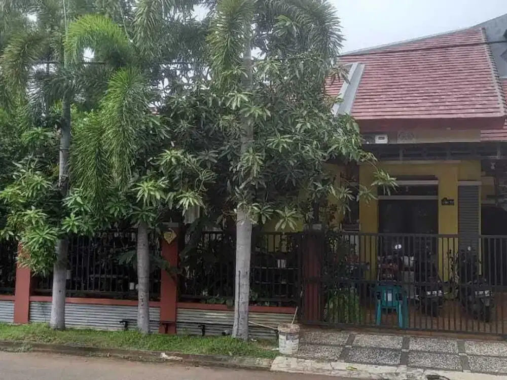 Rumah Hook Lebar 16 Dekat RS Di Cluster Aralia Harapan Indah