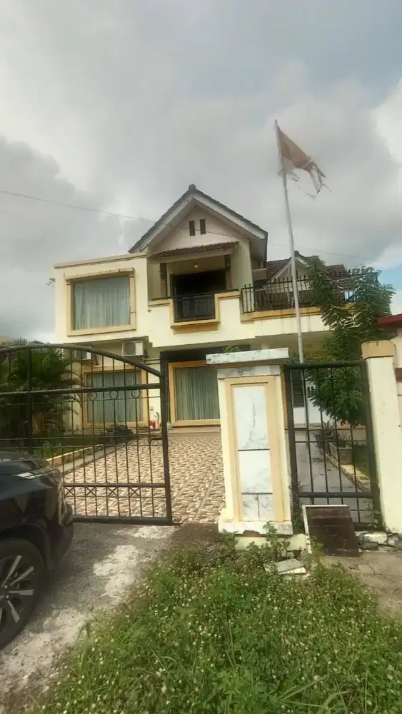 Dijual rumah 2 lantai posisi hook rosedale dekat palm spring batam