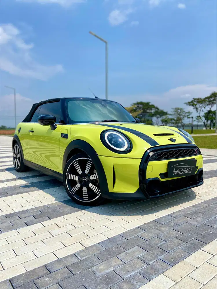 Mini Cooper S Convertible LOW ODO ! FULL ORIGINAL