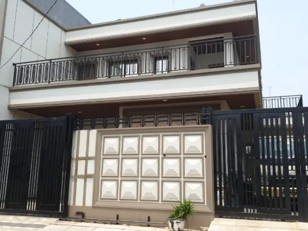 Rumah Hook Lebar 11 Di Sunter Agung Jakarta Utara