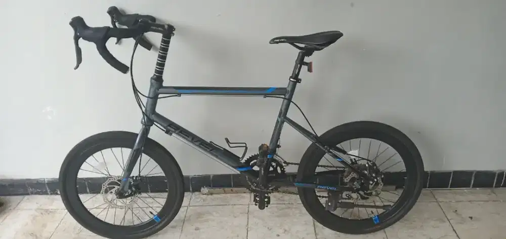 Sepeda Roadbike Minivelo Revel