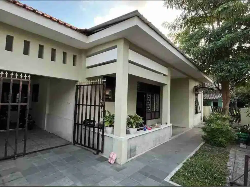 Rumah luas klasik furnish di tegalrejo kota Jogja